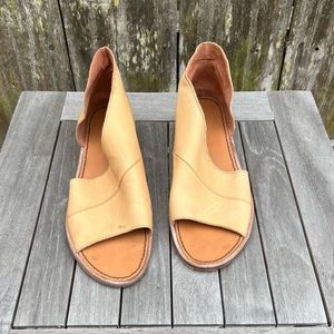 Free People Mont Blanc Leather Open Toe Sandals - Made in Spain - Barely worn.